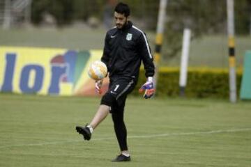 18 jugadores están concentrados para el duelo del martes ante los paraguayos.