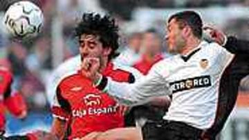 Ilie se retiró del encuentro debido a un esguince de tobillo.