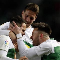 Un golazo de Iván Sánchez sentencia al Nàstic en Elche