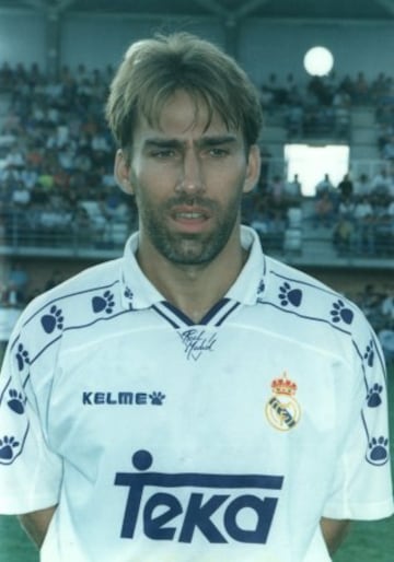 Electrodomestical company Teka struck an eight-year shirt sponsorship deal with Real Madrid from 1992. During that time Hummel, Kelme and Adidas were kit suppliers. With Kelme, Madrid won the'Séptima', with Adidas, the Intercontinental Cup and 'Octava'.