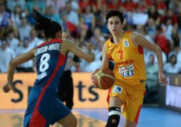 Alba Torrens ante Edwige Lawson.