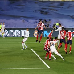 El juego aéreo del Real Madrid trae de cabeza al Atlético