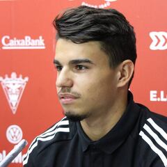 Djouahra: “Quiero demostrar que ya puedo jugar en Segunda”