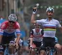 Alaphilippe marca territorio con Van der Poel y Van Aert