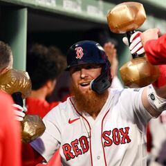 Red Sox aplastan a Yankees en el primer juego de la serie