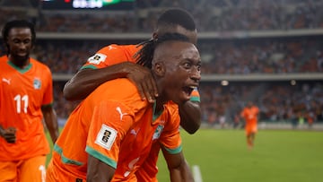 Soccer Football - FIFA World Cup - CAF Qualifiers - Group F - Ivory Coast v Kenya - Alassane Ouattara Stadium, Abidjan, Ivory Coast - October 14, 2025 Ivory Coast's Yan Diomande celebrates scoring their second goal with teammates REUTERS/Luc Gnago