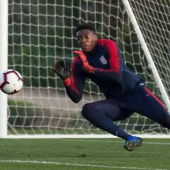 La terrible falla de Sean Johnson que termina en autogol