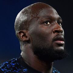 Chelsea’s Lukaku back in Milan for Inter move