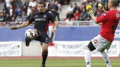 Valdés tira de Colo Colo y lo afianza como líder del torneo