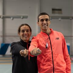 Doble récord de España de 1.000 metros indoor en Antequera