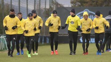 Los titulares en Copa tuvieron ayer una suave sesión de entrenamiento y mañana no jugarán contra el Real Madrid en Balaídos.