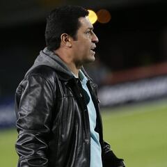 Rionegro Águilas despide a su técnico Óscar Pérez