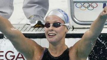 <b>NUEVO RÉCORD.</b> La nadadora italiana, junto con la segunda clasificada, han sido las dos primeras mujeres en la historia que bajan de los 1:55 en esta modalidad.