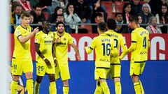 Los jugadores del Villarreal celebran el primer gol de equipo castellonense.