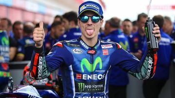 Maverick Vi&ntilde;ales.