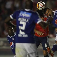 Árbitros chilenos para el Millonarios vs. Independiente