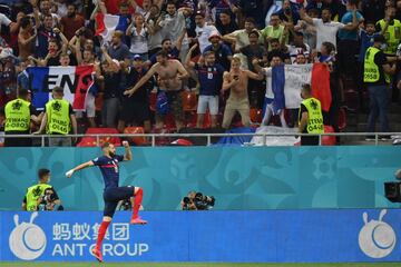 2-1. Karim Benzema celebra el segundo gol.