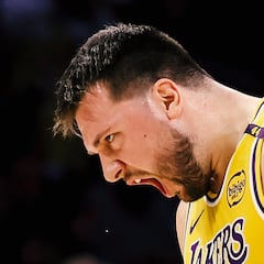 Luka Doncic renueva con los Lakers