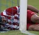 Diego Costa se golpeó contra el palo pero sólo fue un susto