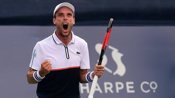 Roberto Bautista celebra su victoria en el torneo de Winston-Salem.