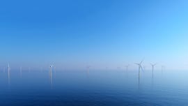 Un país de Europa construyó turbinas en el océano para generar energía: tiempo después el mar respondió de forma inesperada