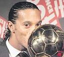 Ronaldinho se llevará el FIFA World Player