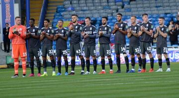 Bellingham, con el dorsal 22, y Agus Medina, con el 21, el día que el Inglés debutó con el primer equipo del Birmingham. Fue el 6 de agosto de 2019 en el campo del Portsmouth en la primera ronda de la Copa de la Liga inglesa.