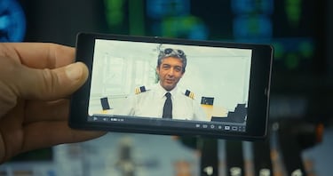 El actor argentino salía en un vídeo tutorial de cómo conducir un avión en 'Torrente 5'.
