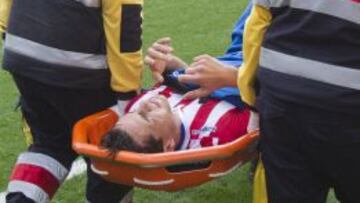 Espinosa sali&oacute; lesionado al minuto 35 ante el Villarreal