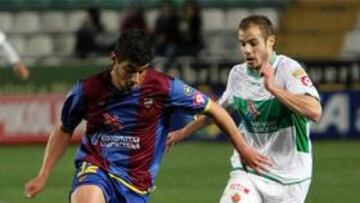 <b>Derbi sin goles</b> El Elche mereció más, pero sigue sin ganar desde noviembre.