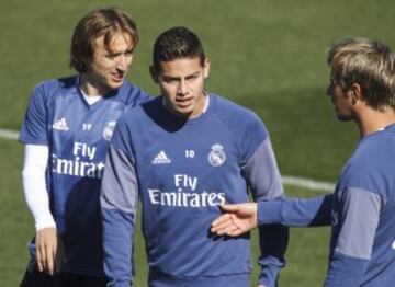 James, Modric y CoentraoAO