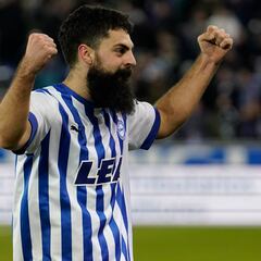 Aprobados y suspensos del Alavés: dependiendo de sí mismos