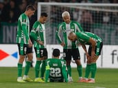 Alarma Isco: choque fortuito con Amrabat y ambos, descartados para el derbi