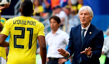 José Néstor Pékerman se fue de la Selección Colombia. El técnico argentino se va después de seis años, la clasificación a dos mundiales, descubrir nuevos talentos y figuras para el fútbol colombiano y el récord de partidos dirigidos con el equipo nacional. Acá unas imágenes para el recuerdo. ¡Gracias Profe!