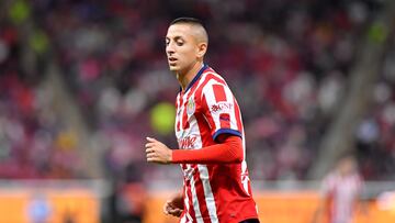 Roberto Alvarado of Guadalajara during the 10th round match between Guadalajara and Monterrey as part of the Liga BBVA MX, Torneo Apertura 2024 at Akron Stadium on September 28, 2024 in Guadalajara, Jalisco, Mexico.