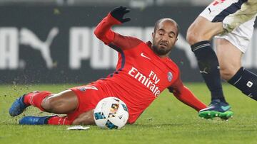 Lucas Moura. 