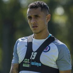 Yoshimar Yotún, operado por fisura en hueso del pie