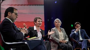Santiago 5 de junio 2025.
Gonzalo Winter, Jeannette Jara, Carolina Toha y Jaime Mulet participan en debate de cara a la primaria presidencial oficialista, organizado por La Tercera y radio Duna.
Gentileza La Tercera/Via Aton Chile