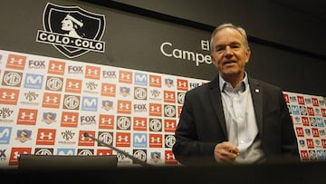 En Colo Colo niegan que Baeza haya donado una camiseta