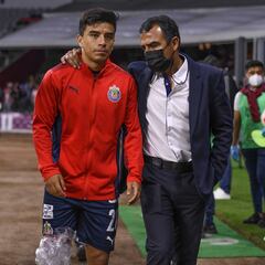 Fernando Beltrán sale lesionado del calentamiento frente a Cruz Azul