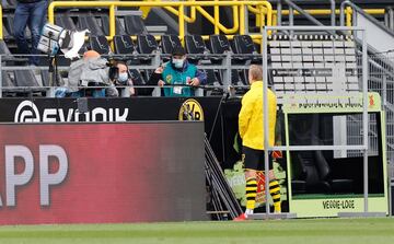 Entrevistas de la televisión en el Borussia Dortmund vs Schalke 04.