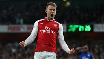 Coincidió con Campbell en el Arsenal en la temporada 2014-2015 y 2015-2016.