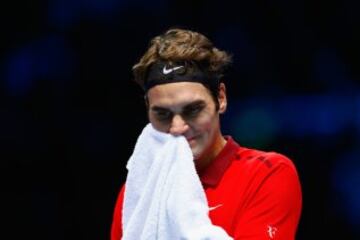 Roger Federer desplegó toda su artillería para aguantar a Stanislas Wawrinka y jugar una nueva final del Master.