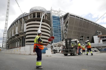 Poco a poco el 'nuevo' Santiago Bernabéu va cogiendo forma. Las obras de remodelación del estadio del conjunto blanco continúan un ritmo imparable. 