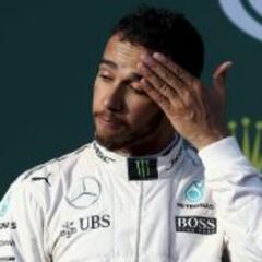 Hamilton: "Aquí hay demasiadas personas tomando decisiones"