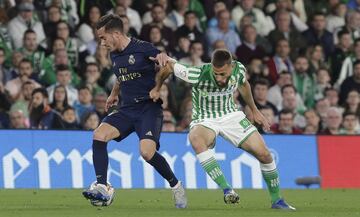 Lucas Vázquez y Sergio Canales.