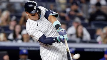NEW YORK, NEW YORK - AUGUST 02: Aaron Judge #99 of the New York Yankees hits a two-run home run in the first inning against the Toronto Blue Jays at Yankee Stadium on August 02, 2024 in the Bronx borough of New York City. Jim McIsaac/Getty Images/AFP (Photo by Jim McIsaac / GETTY IMAGES NORTH AMERICA / Getty Images via AFP)