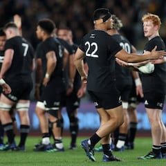 Nueva Zelanda se acerca al título tras ganar a Australia