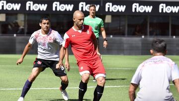 Mascherano disput&oacute; sus primeros minutos con Estudiantes