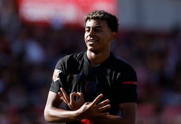 Soccer Football - LaLiga - Girona v FC Barcelona - Estadi Montilivi, Girona, Spain - September 15, 2024 FC Barcelona's Lamine Yamal celebrates scoring their second goal REUTERS/Albert Gea